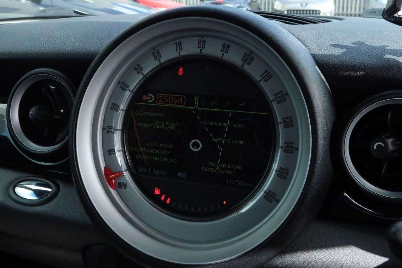 null MINI HATCH null MINI HATCH