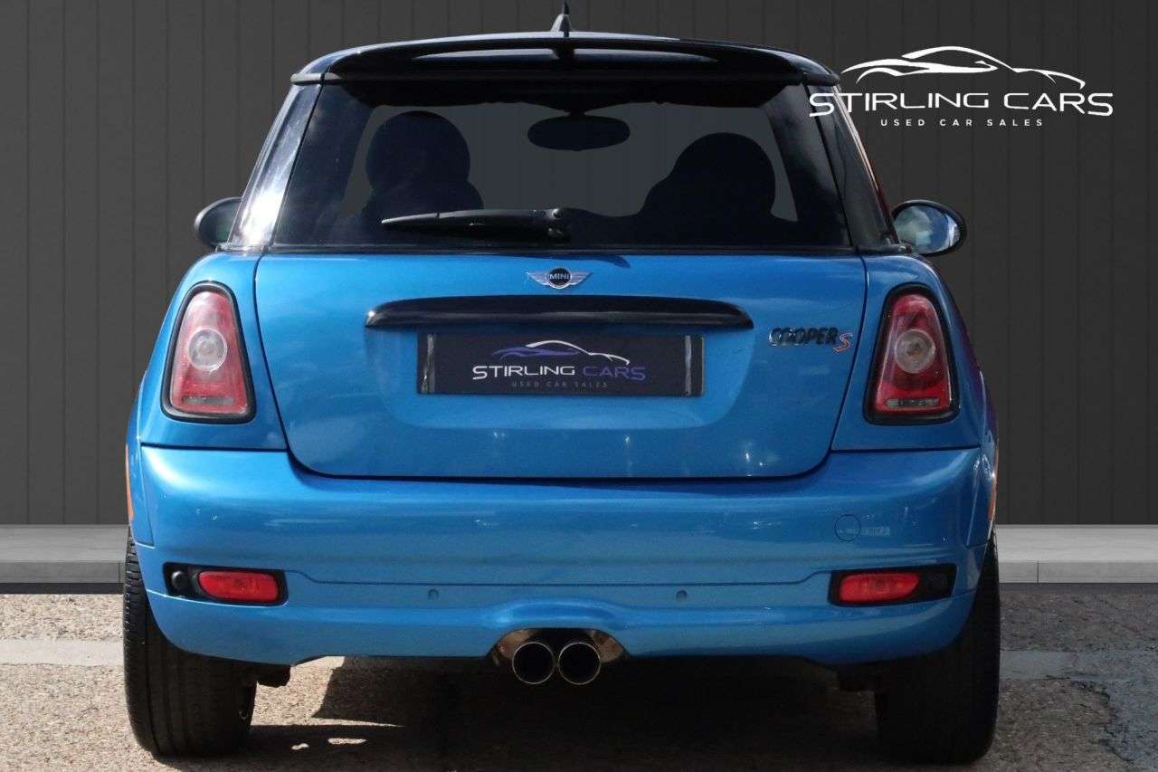 null MINI HATCH null MINI HATCH