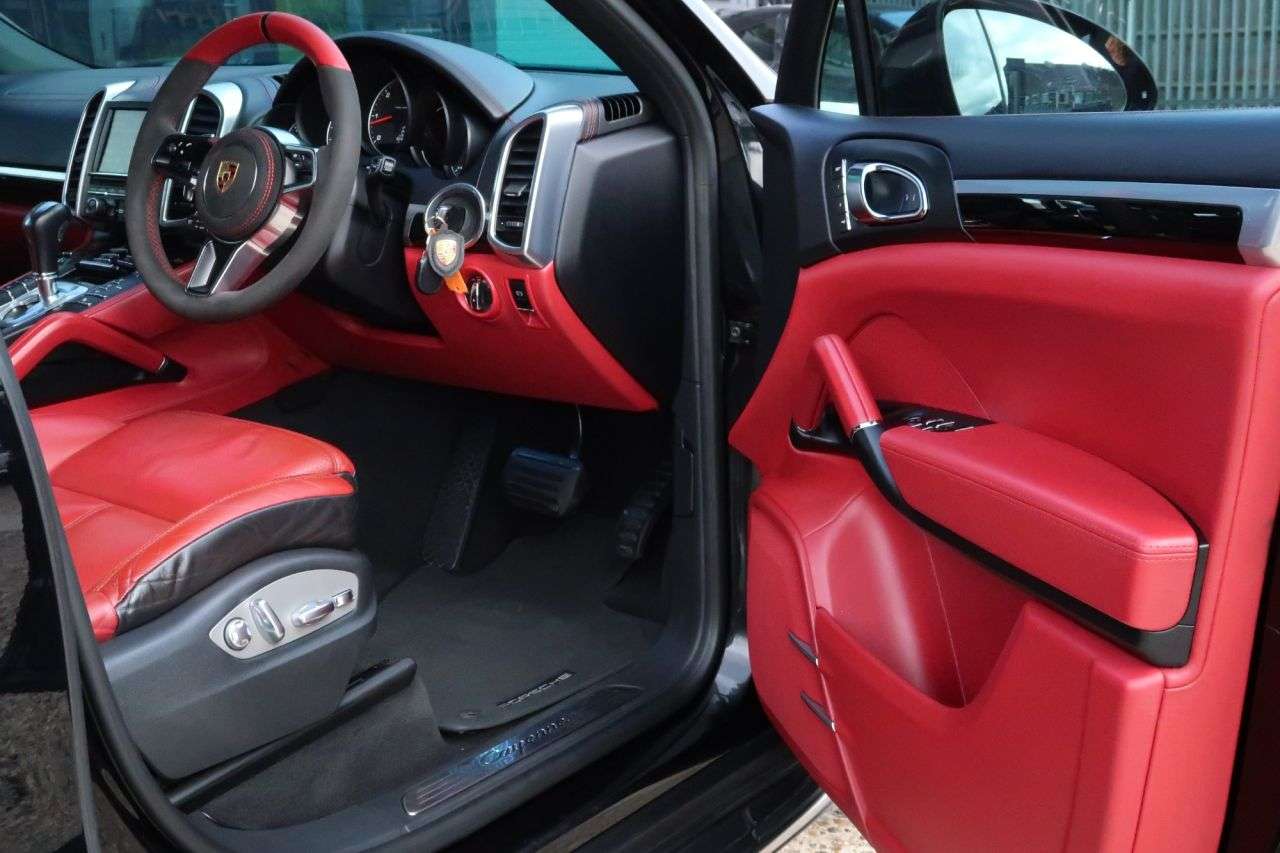 2015 PORSCHE CAYENNE 2015 PORSCHE CAYENNE