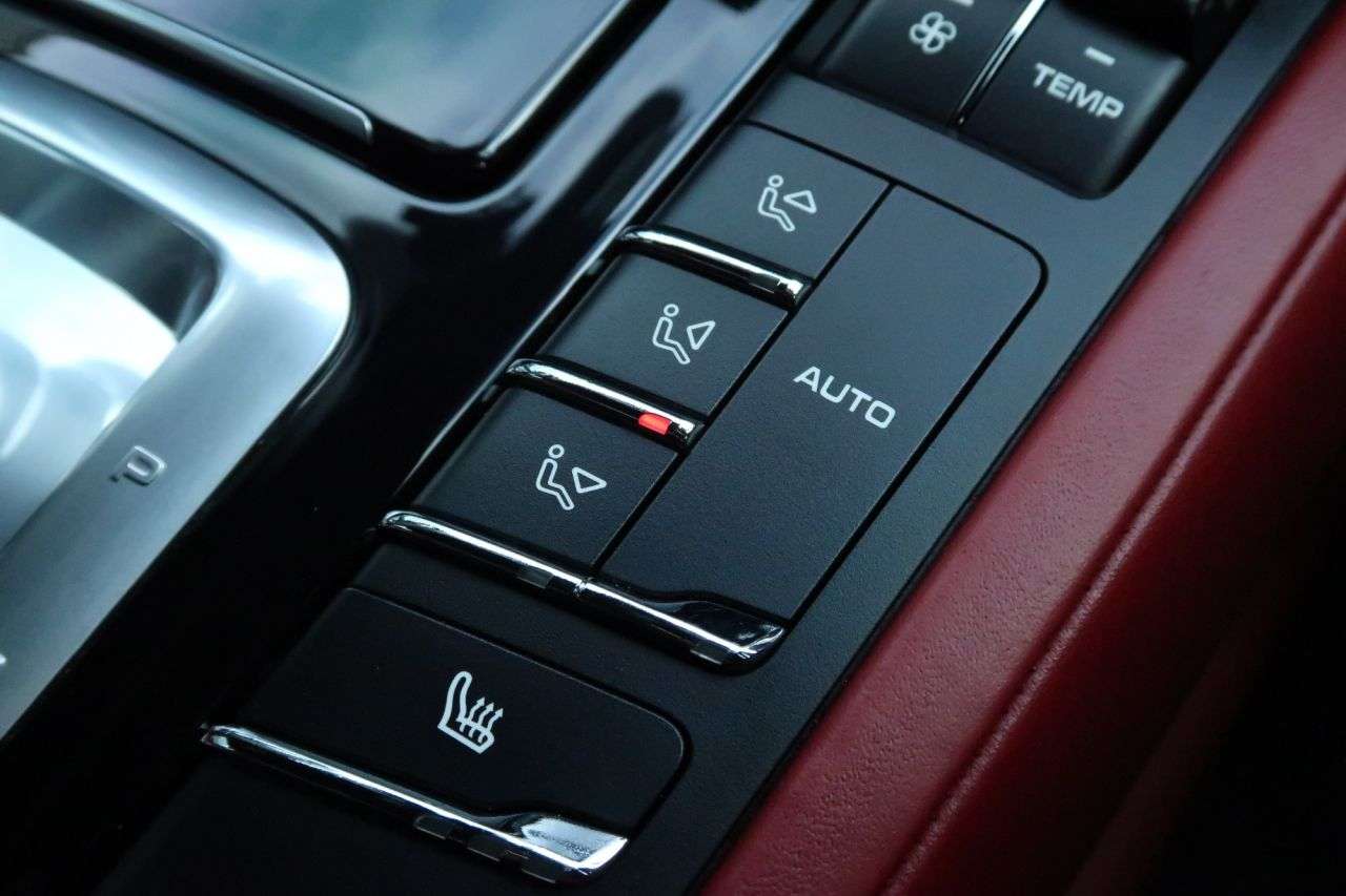 2015 PORSCHE CAYENNE 2015 PORSCHE CAYENNE