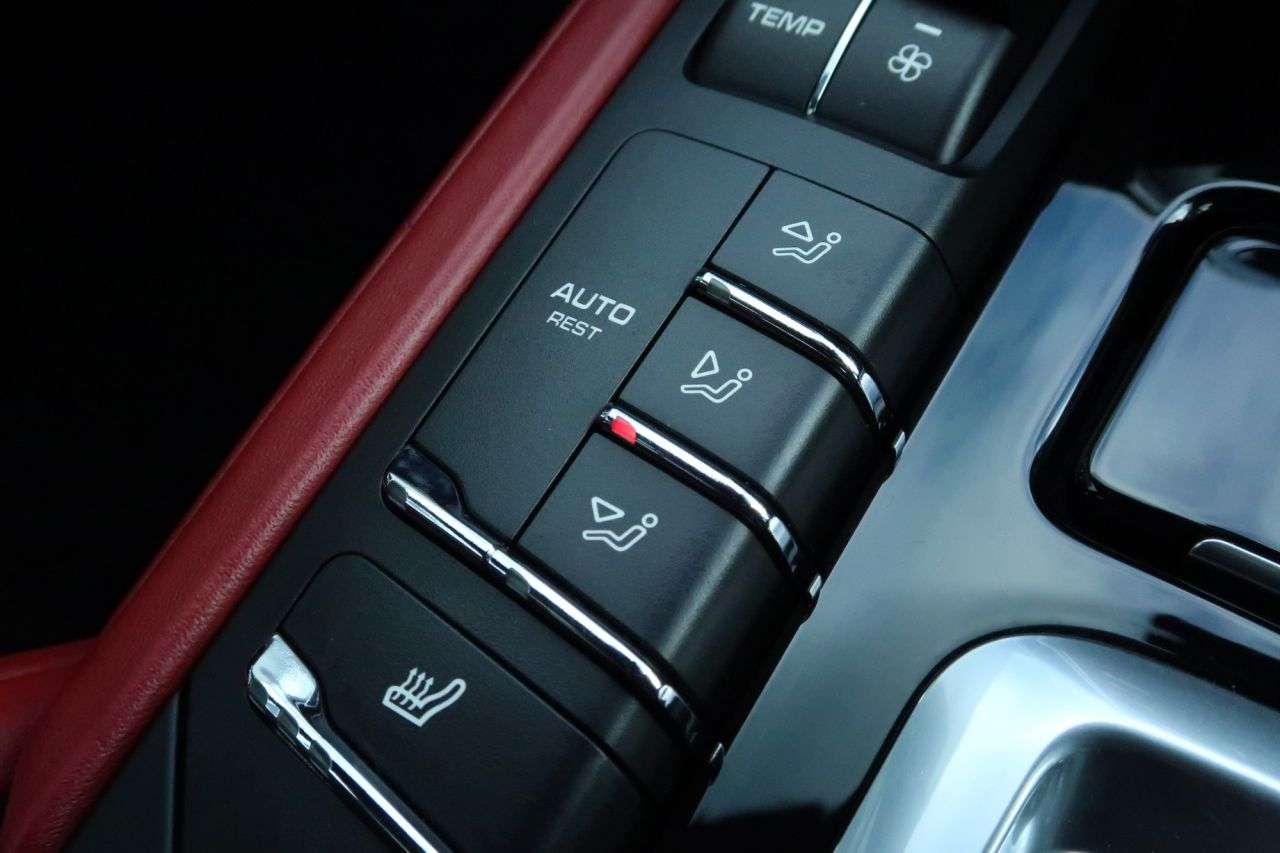 2015 PORSCHE CAYENNE 2015 PORSCHE CAYENNE