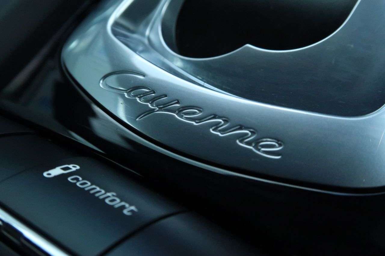 2015 PORSCHE CAYENNE 2015 PORSCHE CAYENNE