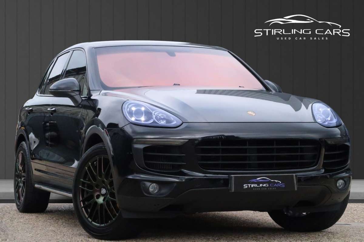 Check out this Porsche Cayenne 2015 Diesel Automatic
