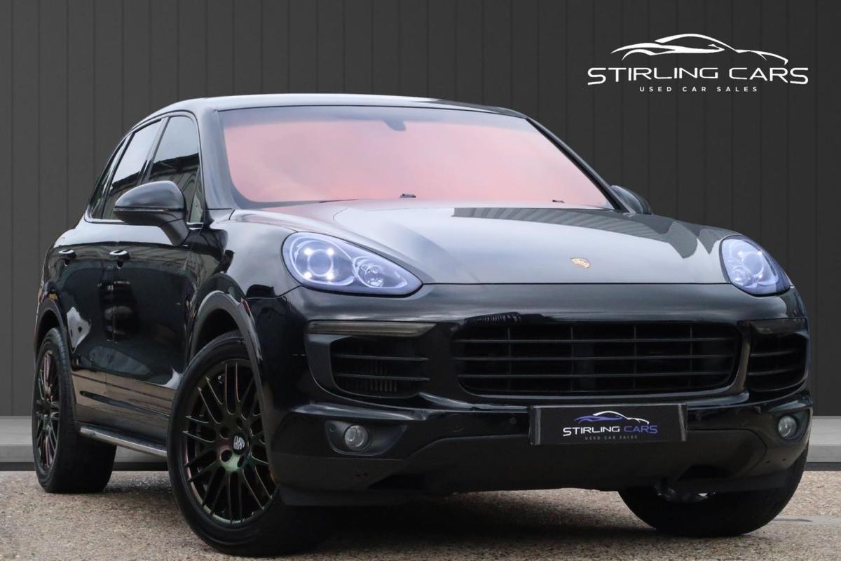 Check out this Porsche Cayenne 2015 Diesel Automatic