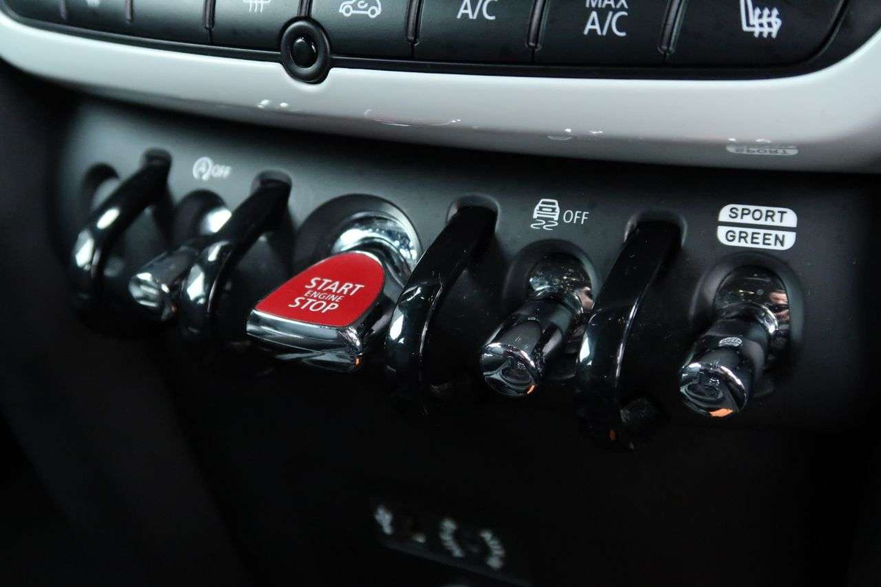 2018 MINI COUNTRYMAN 2018 MINI COUNTRYMAN