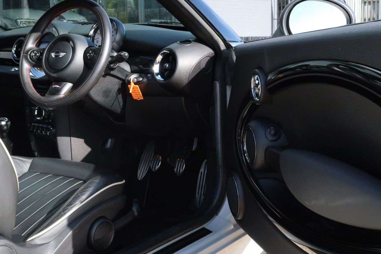 2014 MINI ROADSTER 2014 MINI ROADSTER