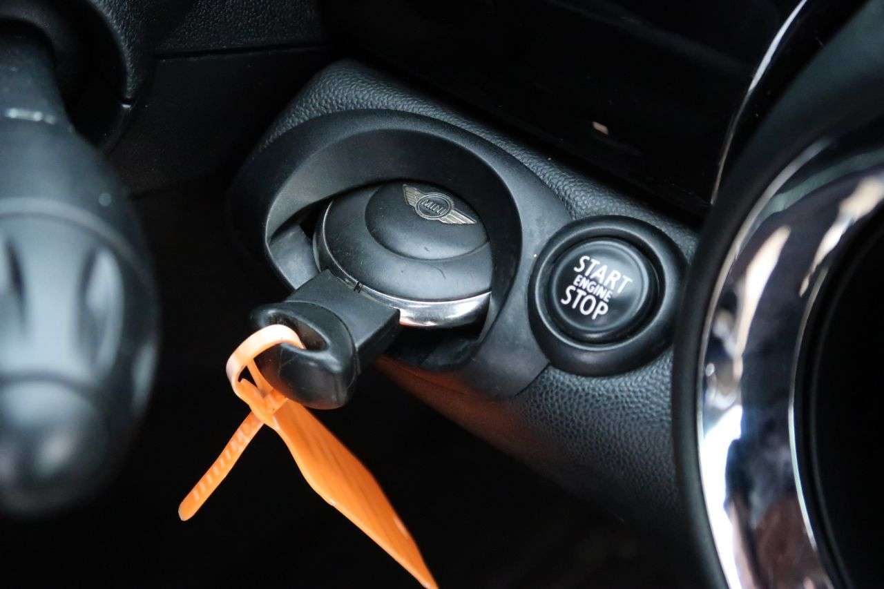 2013 MINI COUPE 2013 MINI COUPE