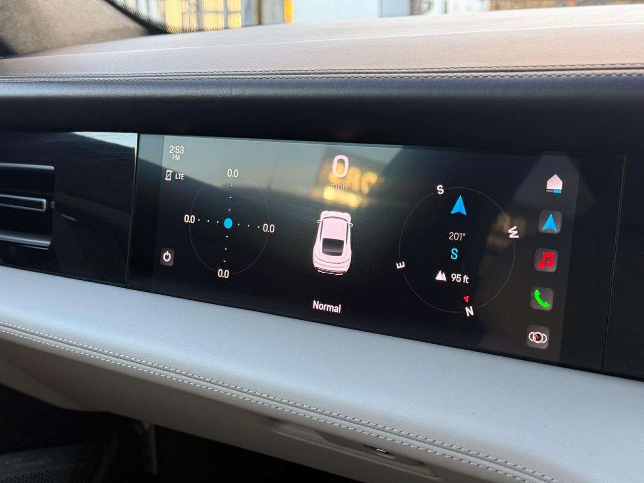 2020 PORSCHE TAYCAN 2020 PORSCHE TAYCAN