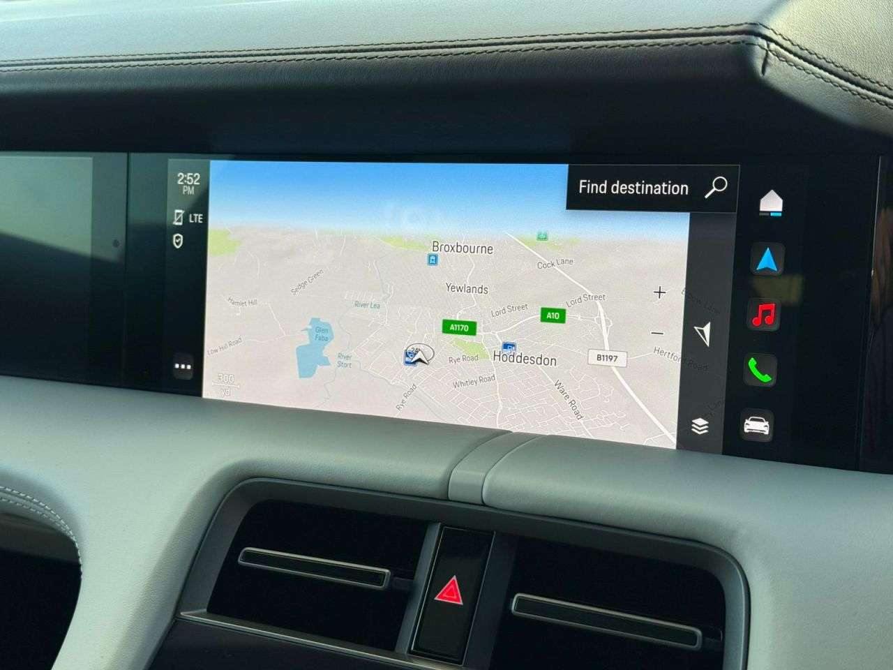 2020 PORSCHE TAYCAN 2020 PORSCHE TAYCAN