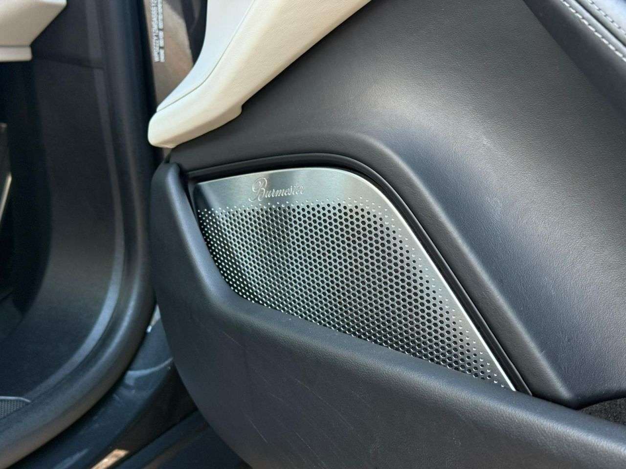 2020 PORSCHE TAYCAN 2020 PORSCHE TAYCAN