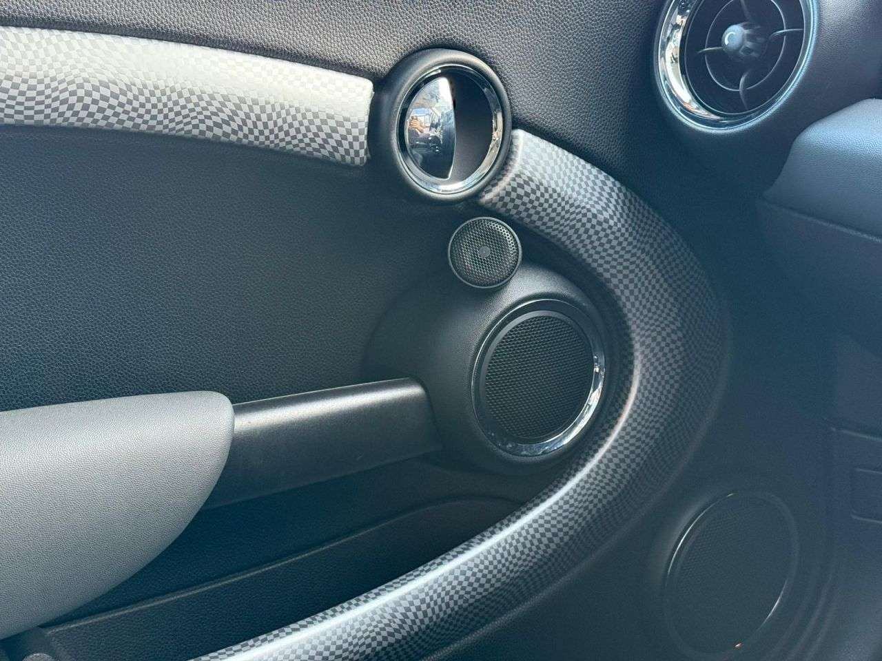 2009 MINI HATCH 2009 MINI HATCH