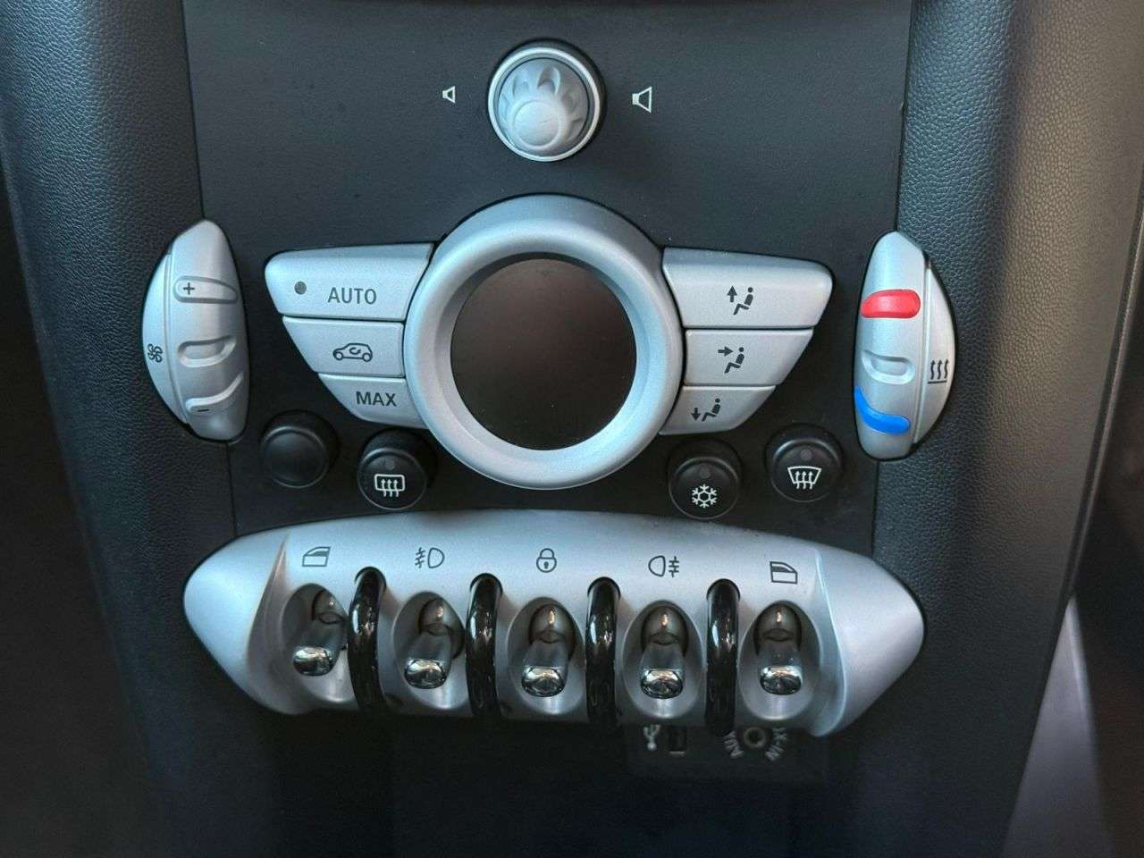 2009 MINI HATCH 2009 MINI HATCH