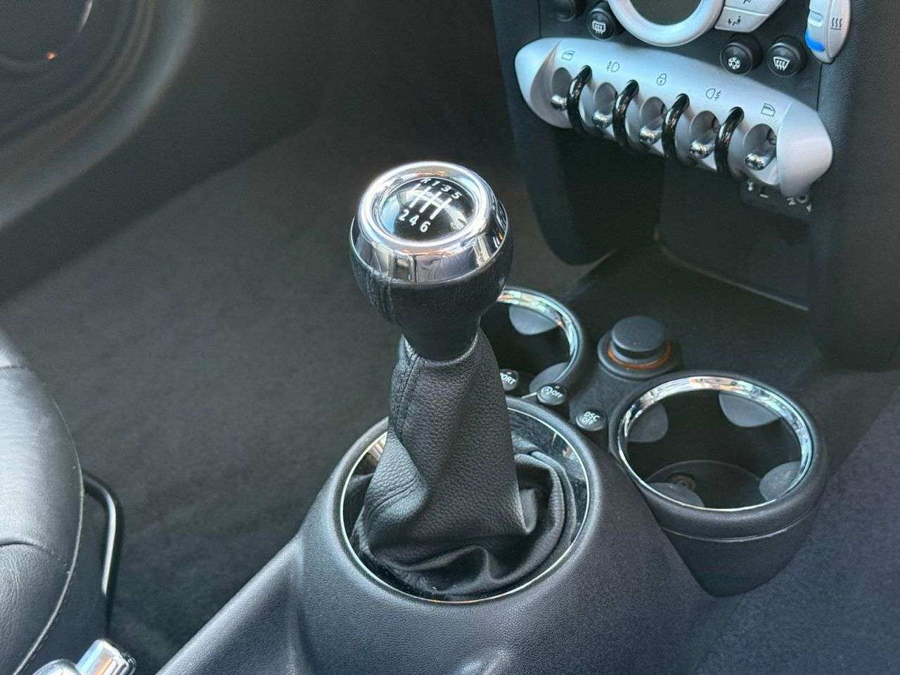 2009 MINI HATCH 2009 MINI HATCH