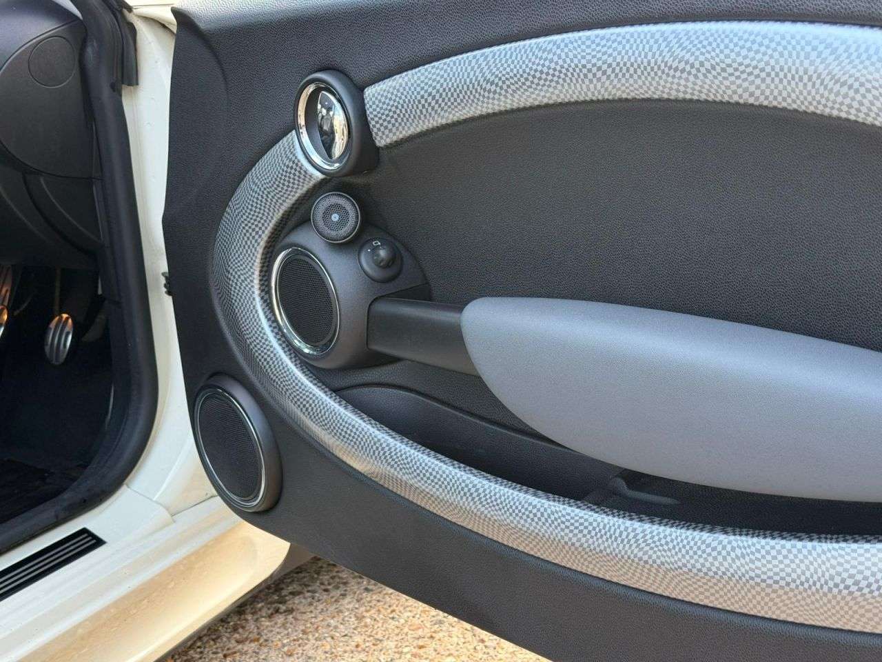 2009 MINI HATCH 2009 MINI HATCH