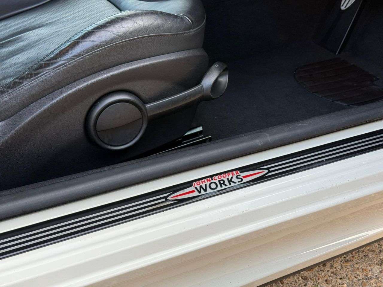 2009 MINI HATCH 2009 MINI HATCH