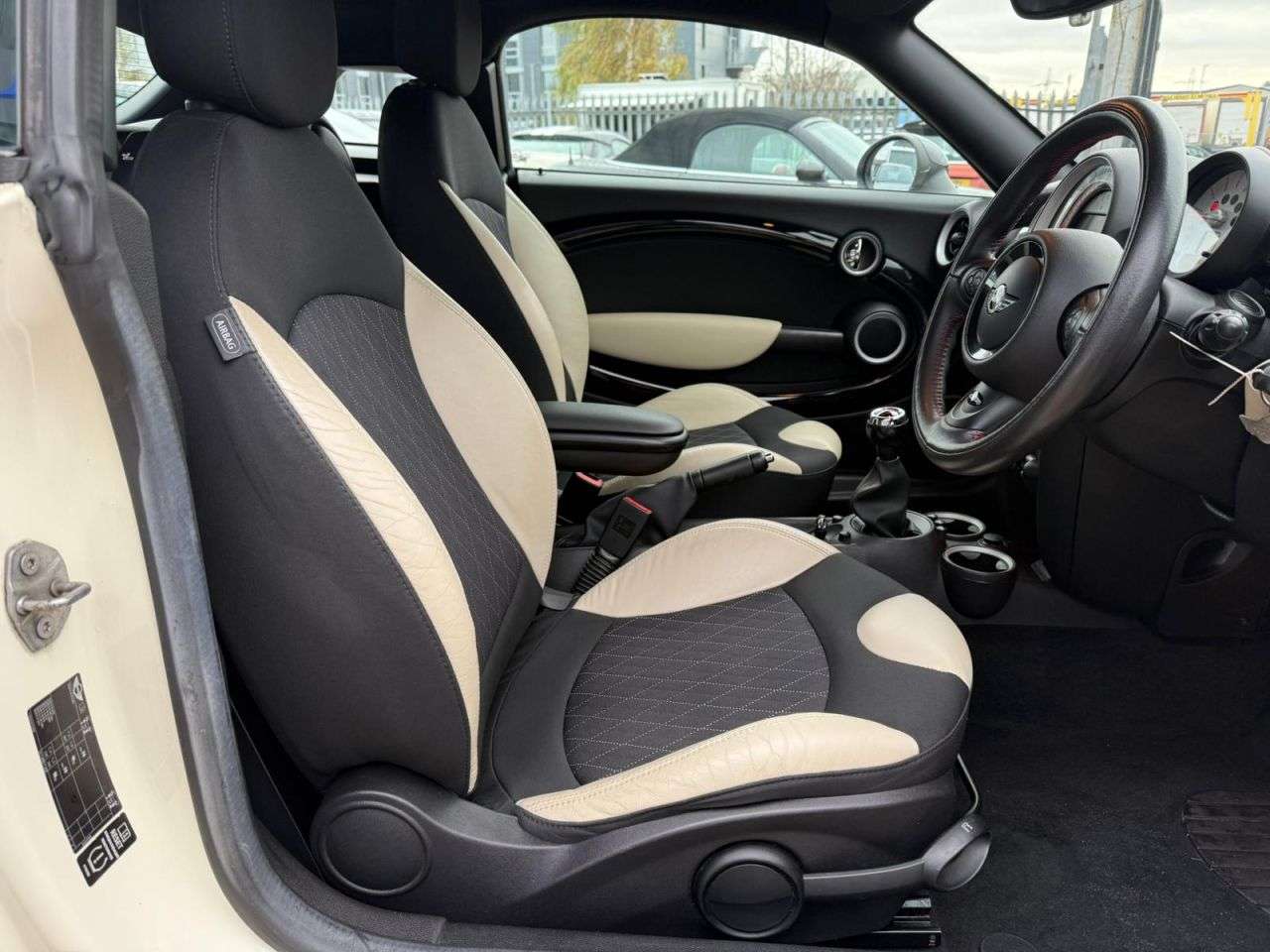 2013 MINI COUPE 2013 MINI COUPE