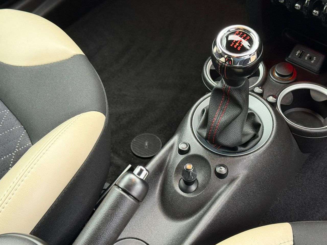 2013 MINI COUPE 2013 MINI COUPE