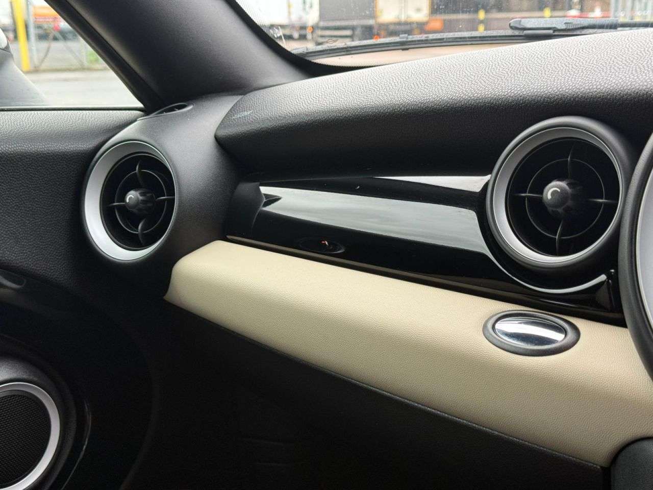 2013 MINI COUPE 2013 MINI COUPE