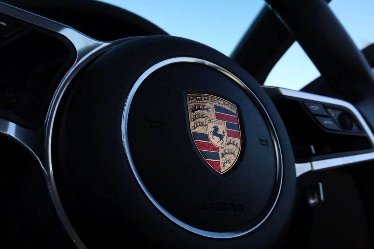 2020 PORSCHE MACAN 2020 PORSCHE MACAN