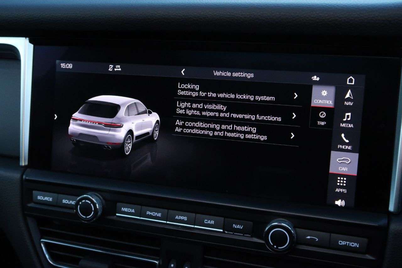 2020 PORSCHE MACAN 2020 PORSCHE MACAN