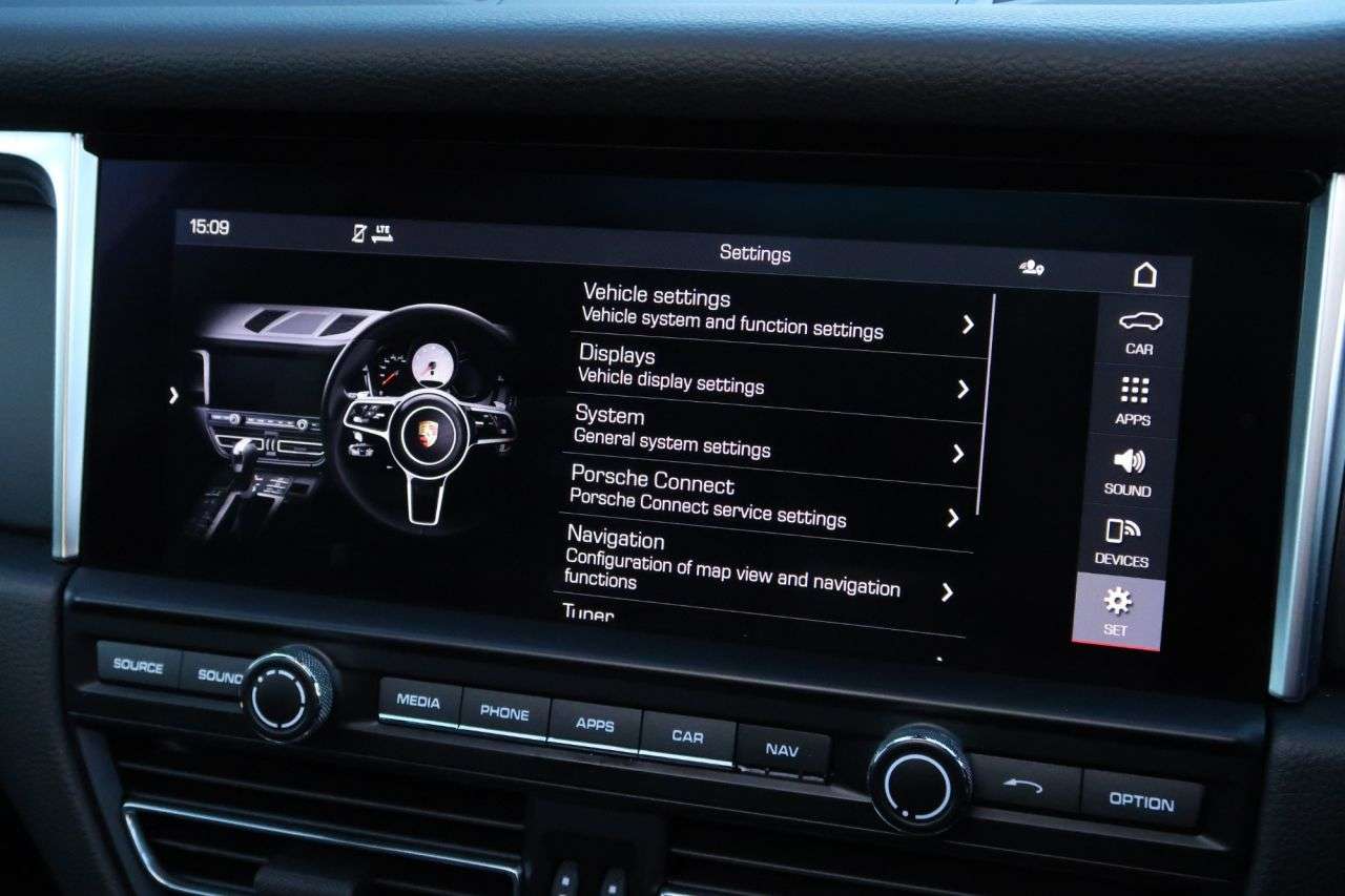 2020 PORSCHE MACAN 2020 PORSCHE MACAN