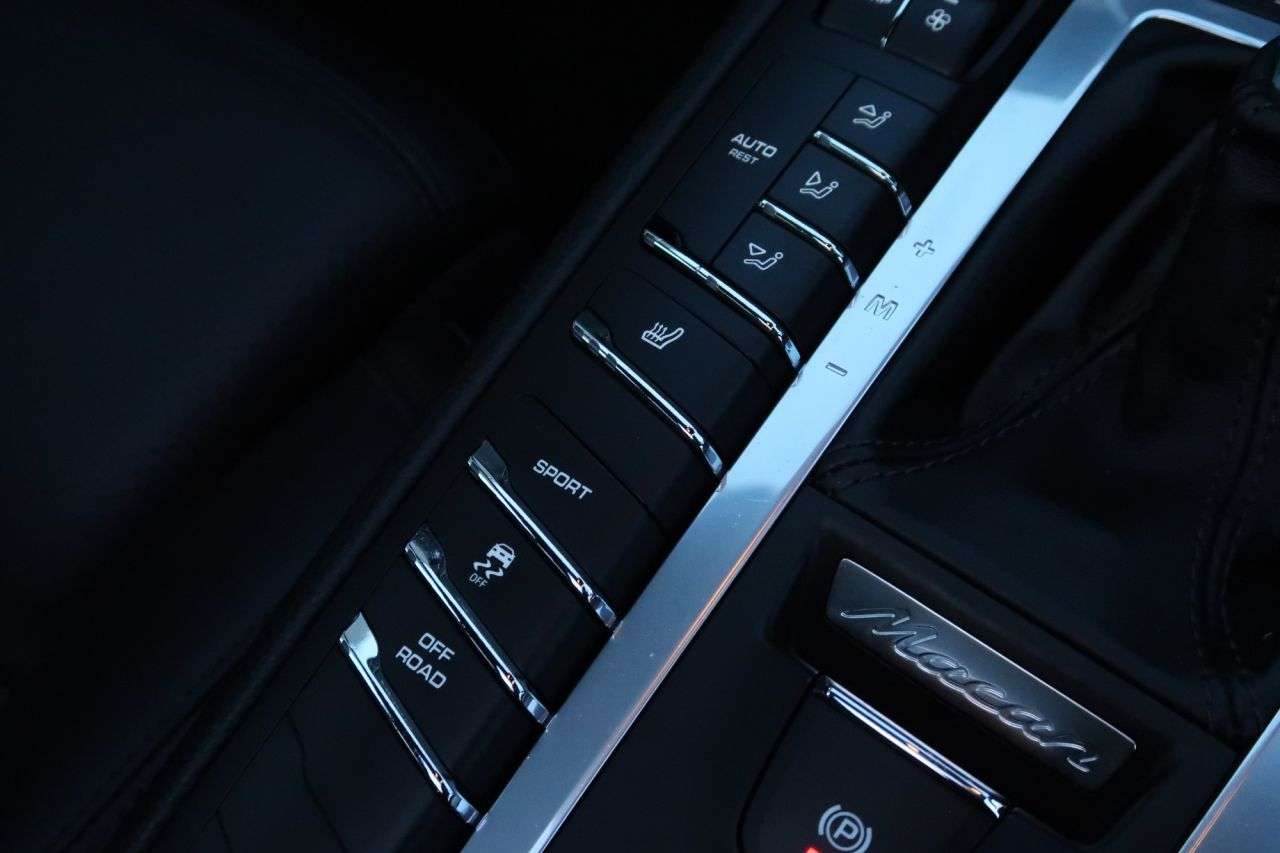 2020 PORSCHE MACAN 2020 PORSCHE MACAN