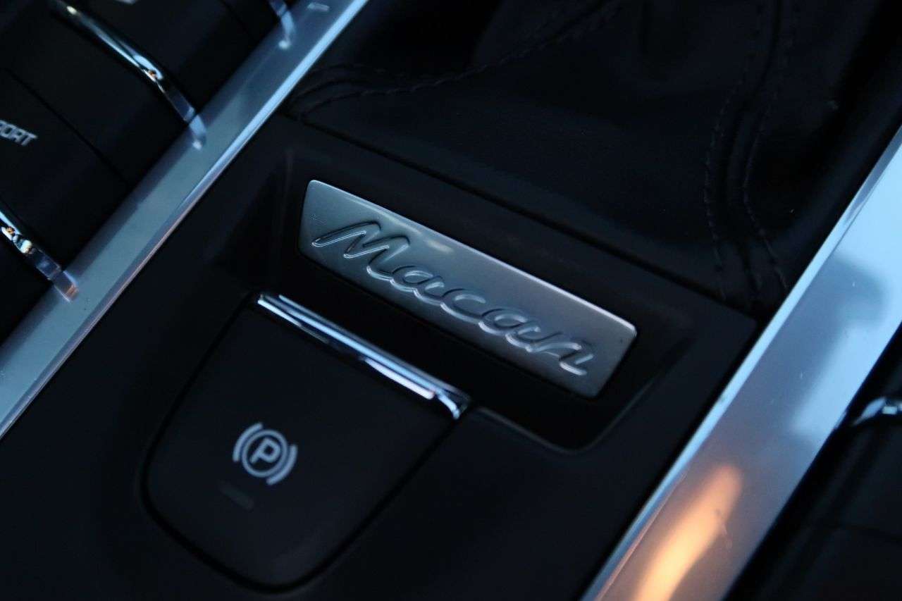 2020 PORSCHE MACAN 2020 PORSCHE MACAN