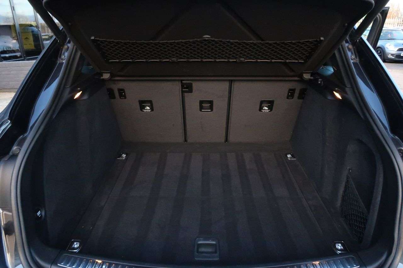 2020 PORSCHE MACAN 2020 PORSCHE MACAN