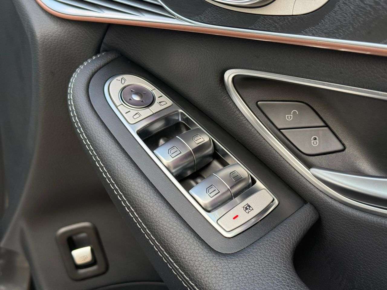 2021 MERCEDES-BENZ EQC 2021 MERCEDES-BENZ EQC