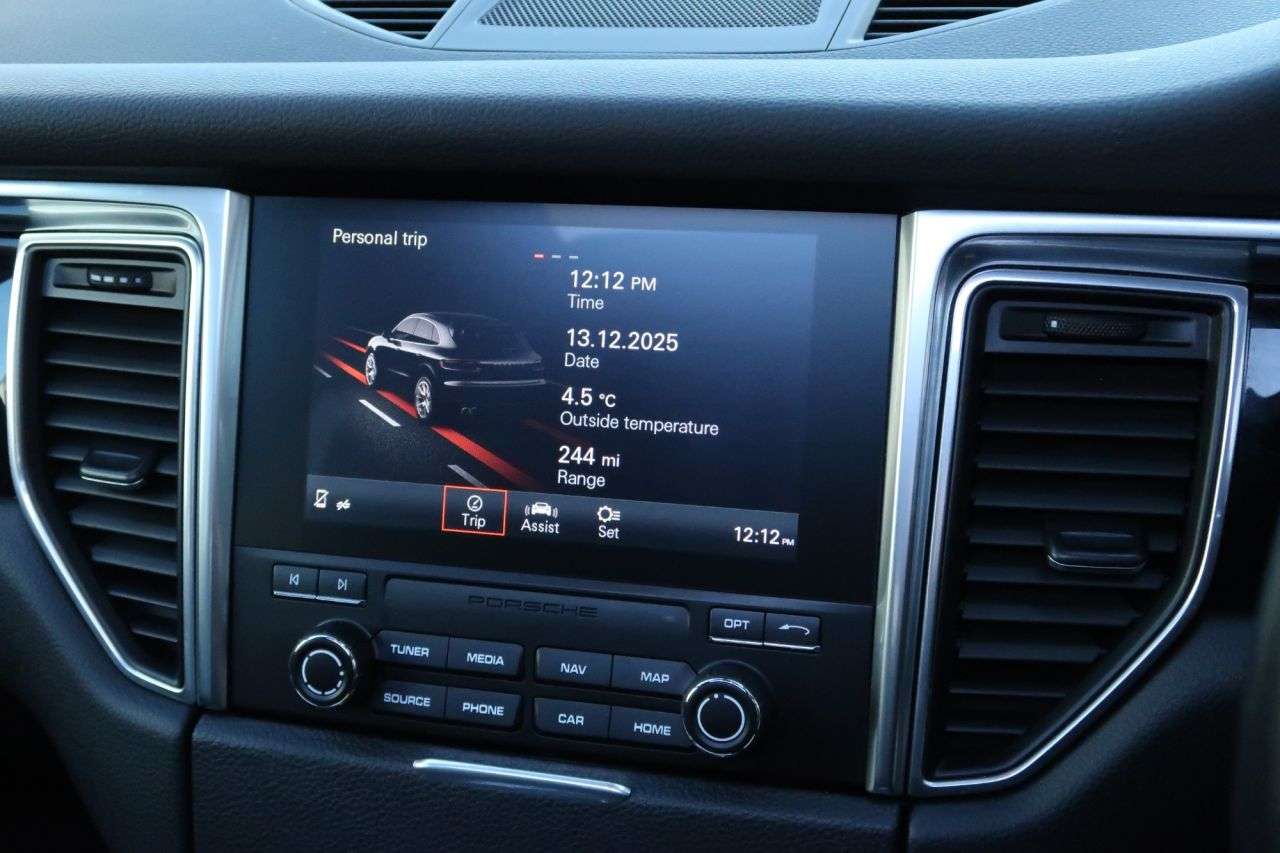 2017 PORSCHE MACAN 2017 PORSCHE MACAN