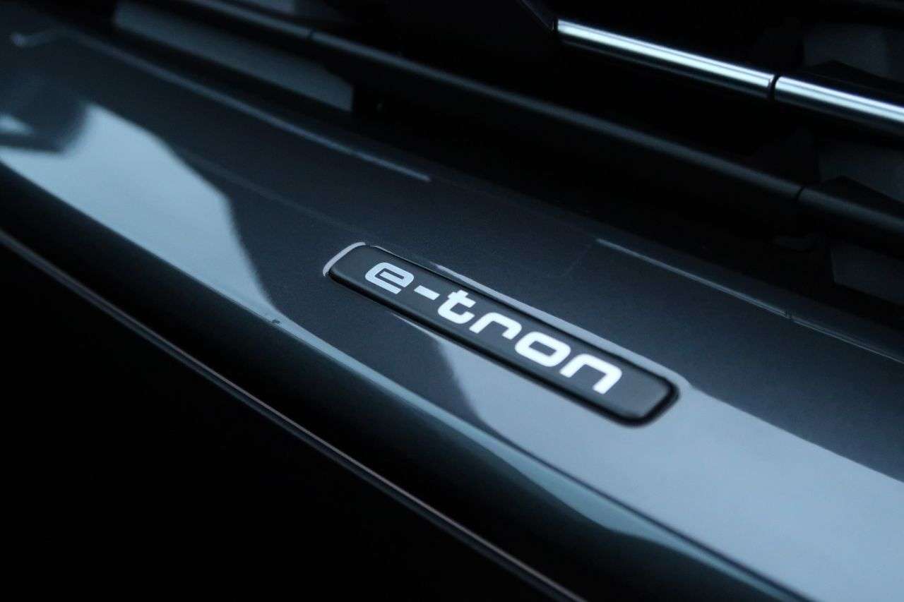 2022 AUDI Q4 E-TRON 2022 AUDI Q4 E-TRON