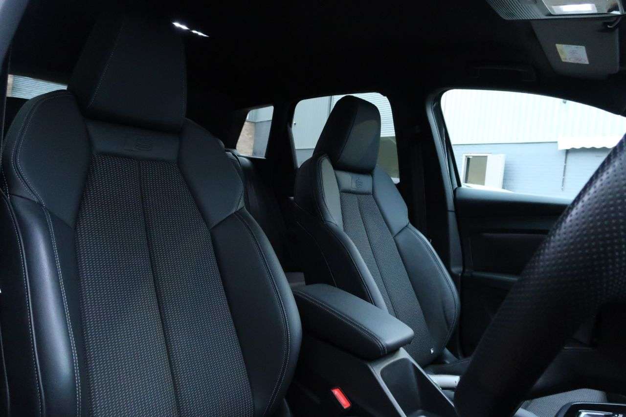 2022 AUDI Q4 E-TRON 2022 AUDI Q4 E-TRON