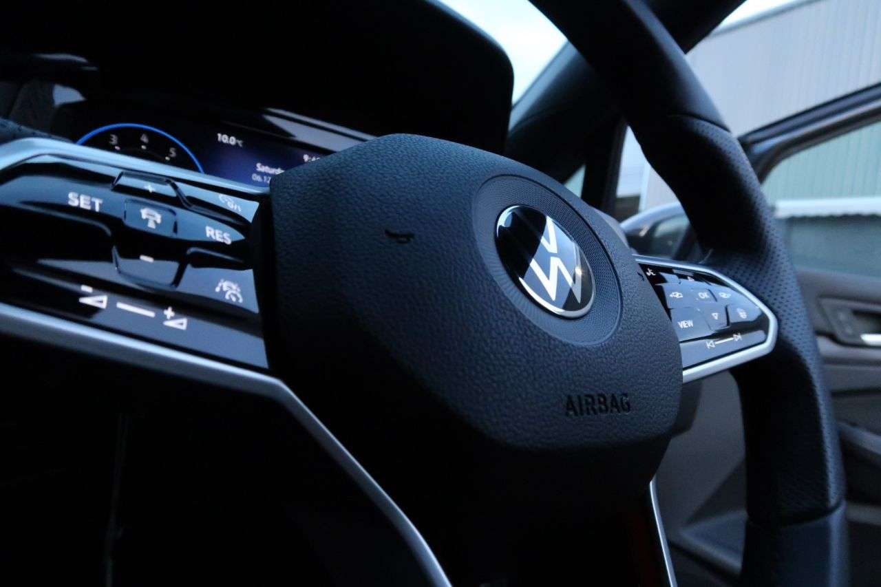 2020 VOLKSWAGEN GOLF 2020 VOLKSWAGEN GOLF