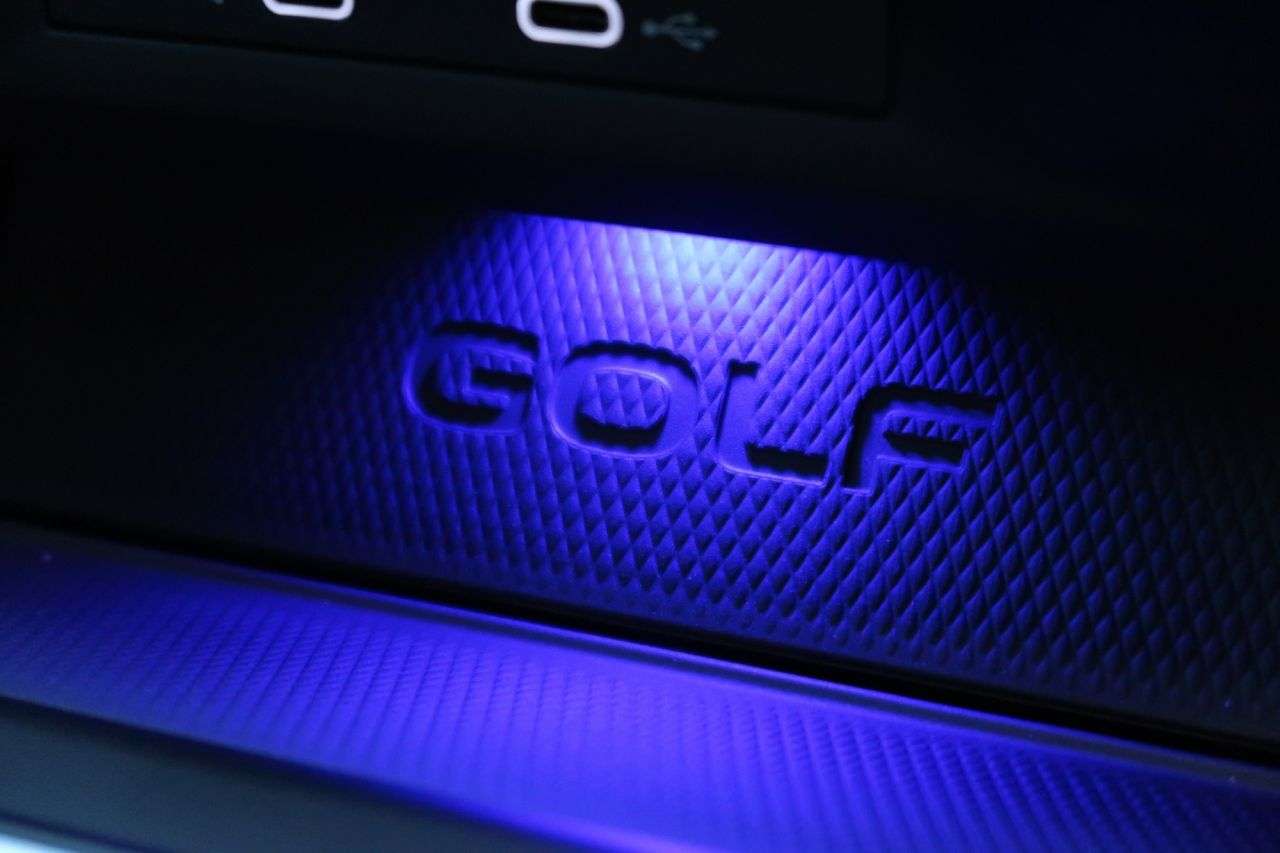 2020 VOLKSWAGEN GOLF 2020 VOLKSWAGEN GOLF