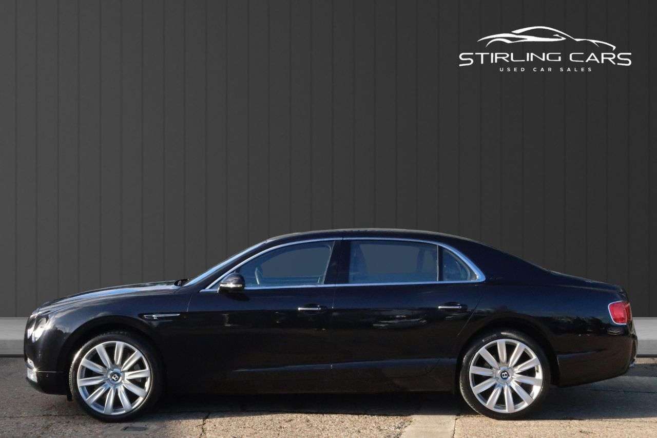 A 2015 BENTLEY FLYING SPUR 6.0 W12 Saloon 4dr Petrol Auto 4WD Euro 5 (625 ps) FINANCE+WARRANTY+SERVICE A 2015 BENTLEY FLYING SPUR 6.0 W12 Saloon 4dr Petrol Auto 4WD Euro 5 (625 ps) FINANCE+WARRANTY+SERVICE