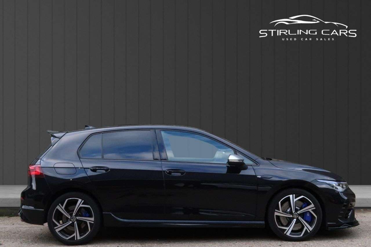 A 2023 VOLKSWAGEN GOLF 2.0 TSI R Hatchback 5dr Petrol DSG 4Motion Euro 6 (s/s) (320 ps) FINANCE+WA A 2023 VOLKSWAGEN GOLF 2.0 TSI R Hatchback 5dr Petrol DSG 4Motion Euro 6 (s/s) (320 ps) FINANCE+WA
