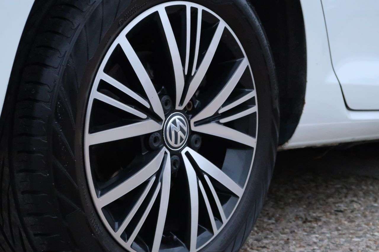 2017 VOLKSWAGEN GOLF 2017 VOLKSWAGEN GOLF