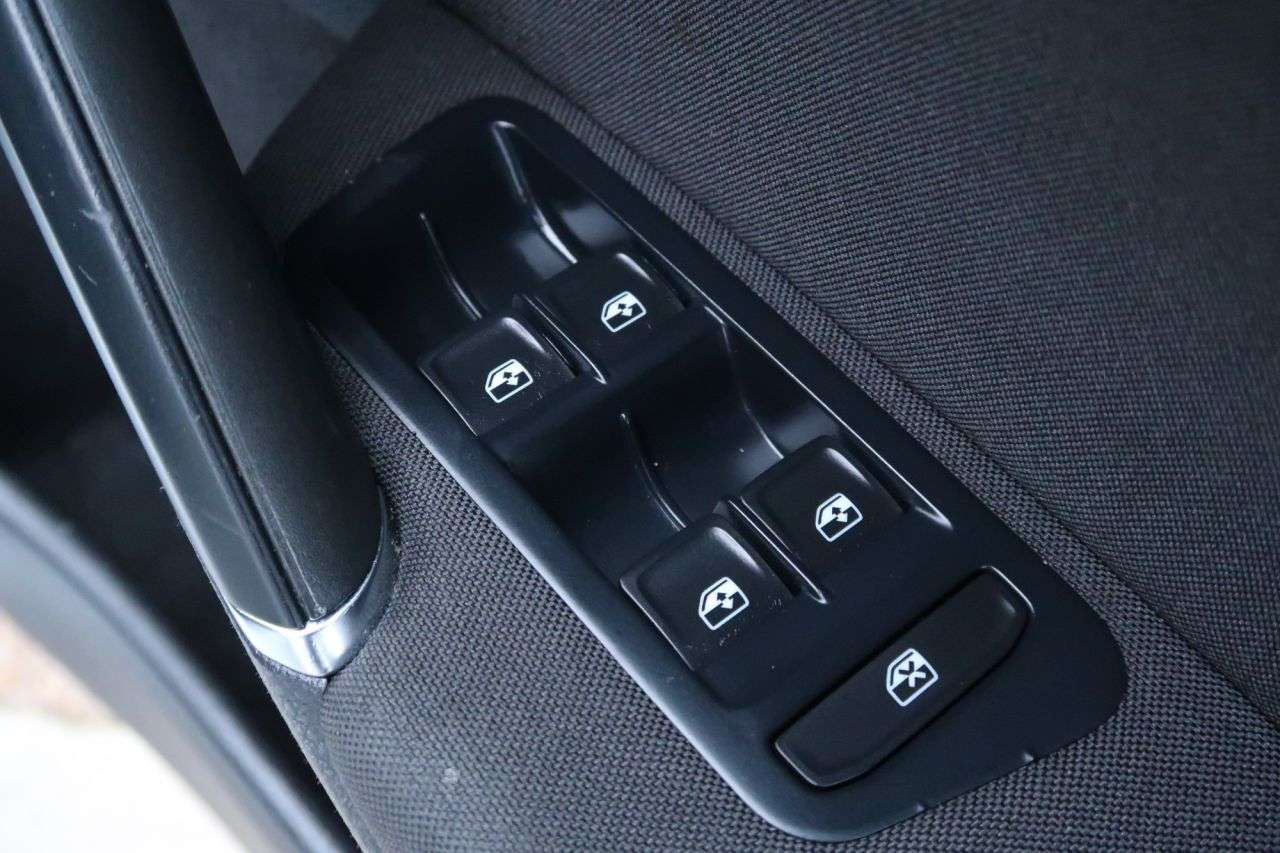 2017 VOLKSWAGEN GOLF 2017 VOLKSWAGEN GOLF