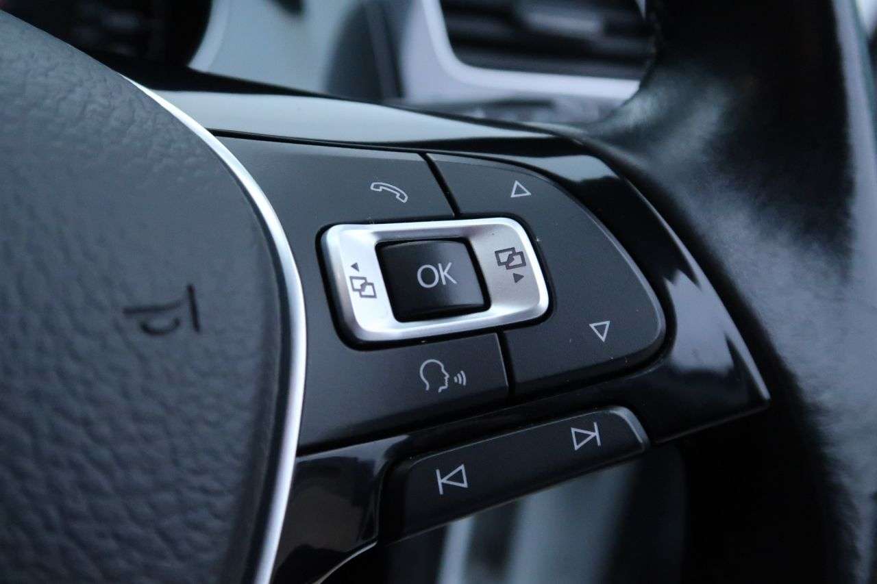 2017 VOLKSWAGEN GOLF 2017 VOLKSWAGEN GOLF