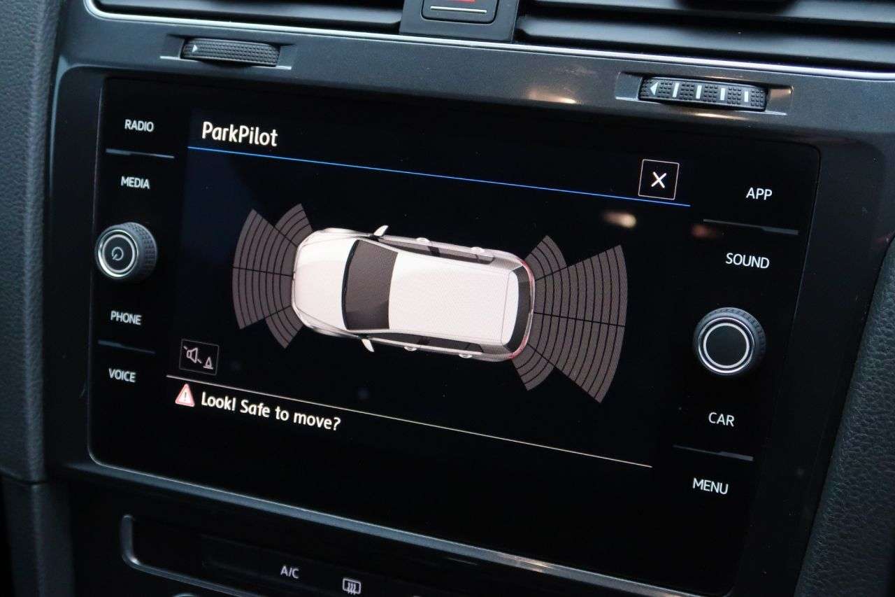 2017 VOLKSWAGEN GOLF 2017 VOLKSWAGEN GOLF