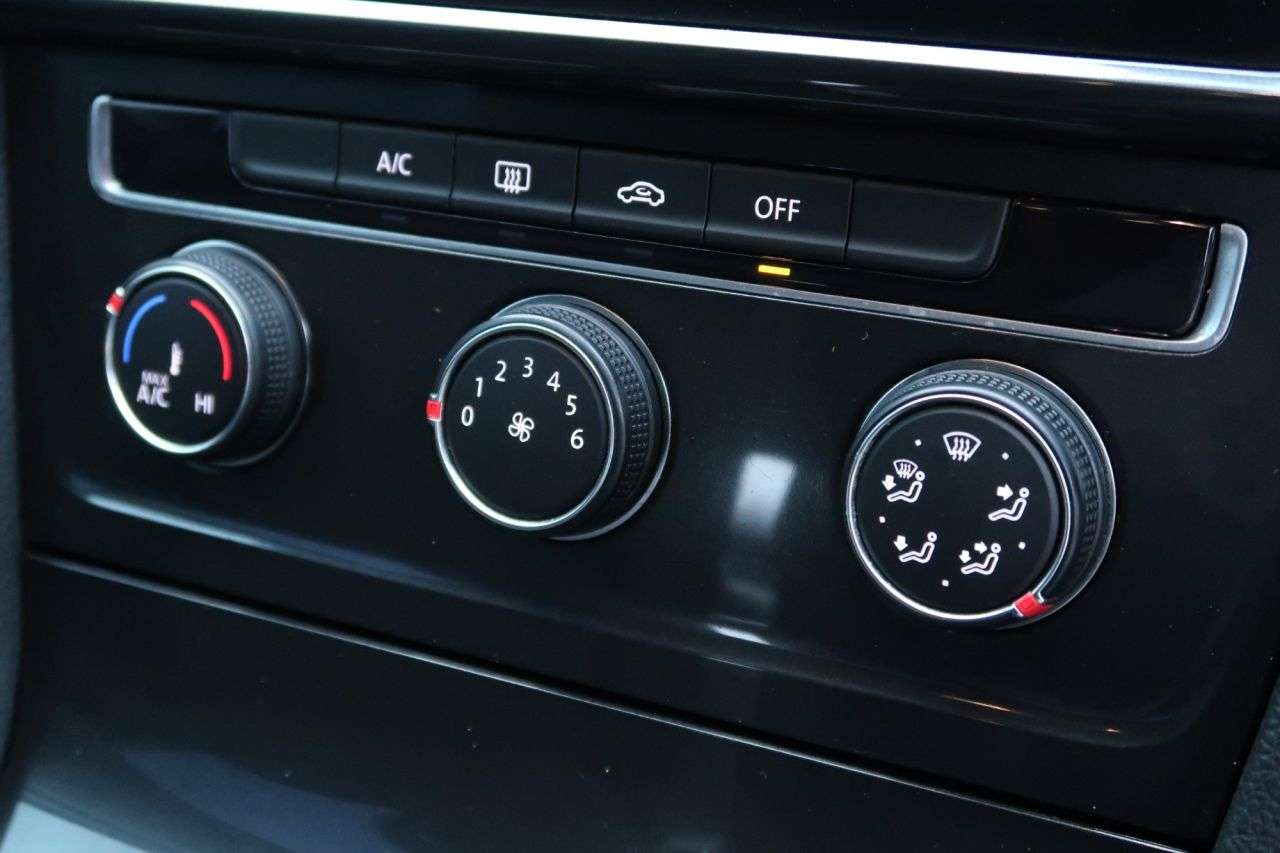 2017 VOLKSWAGEN GOLF 2017 VOLKSWAGEN GOLF