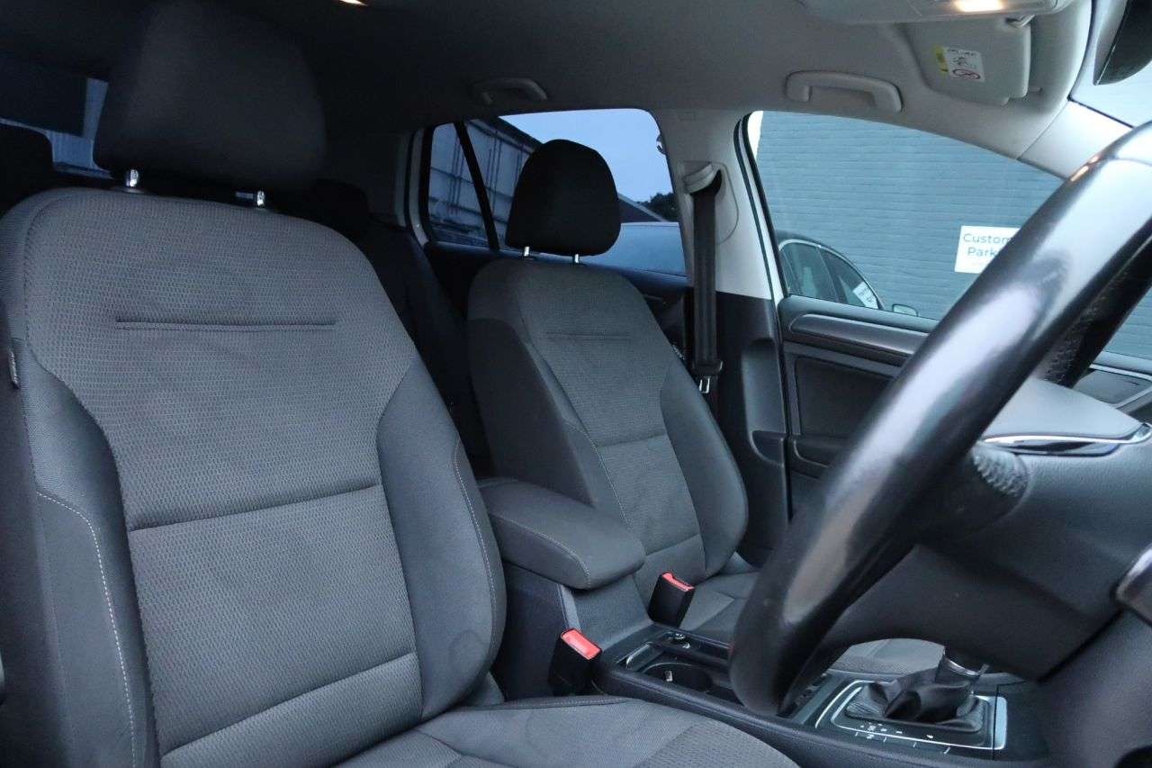 2017 VOLKSWAGEN GOLF 2017 VOLKSWAGEN GOLF