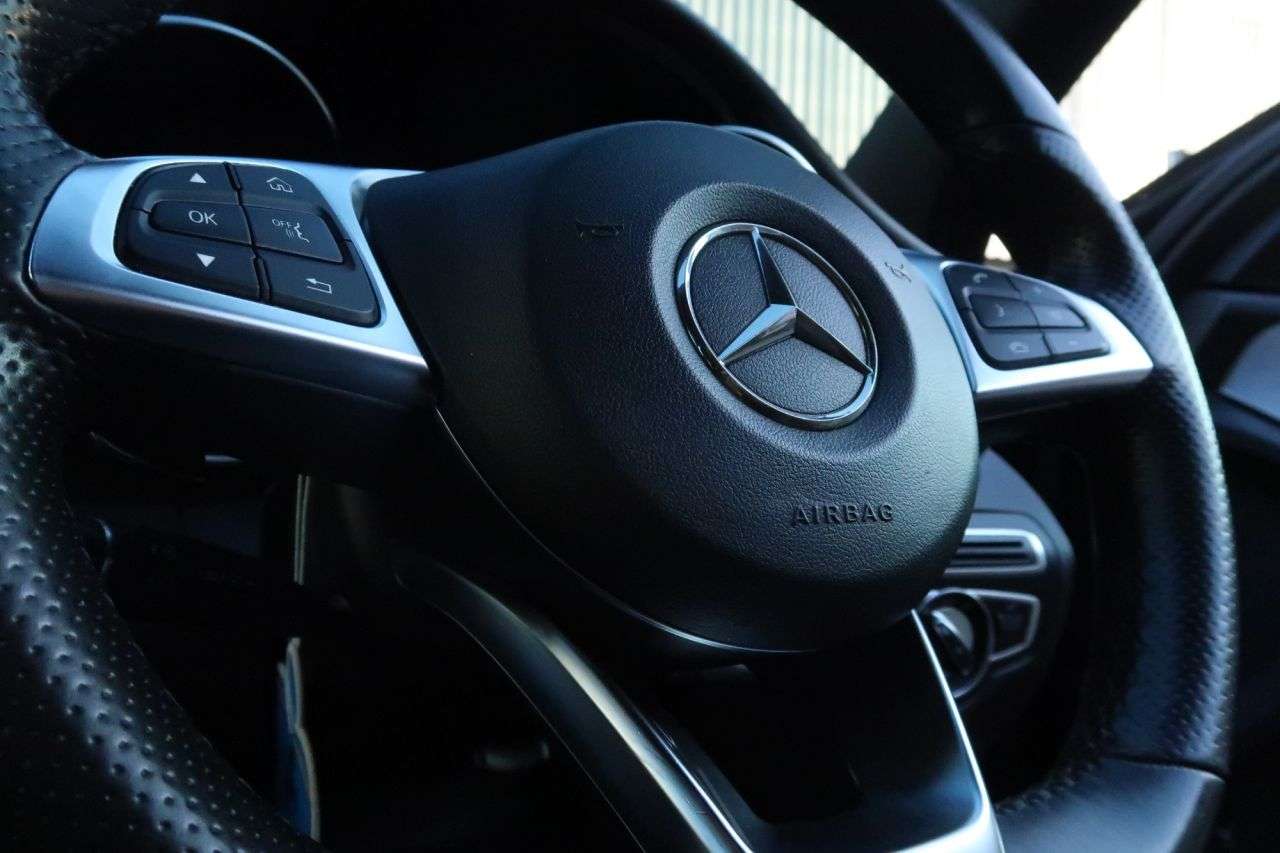 null MERCEDES-BENZ C-CLASS null MERCEDES-BENZ C-CLASS