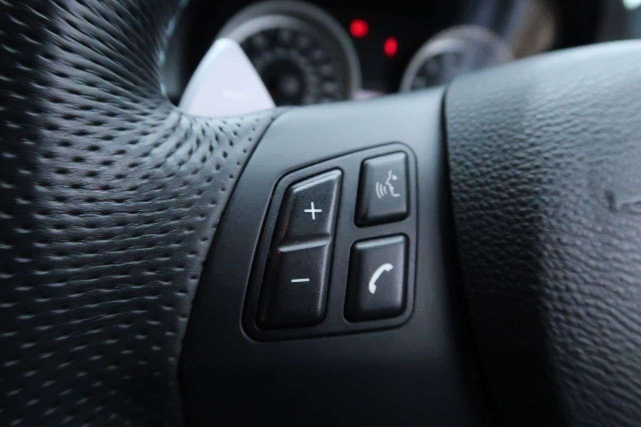 2011 BMW M3 2011 BMW M3