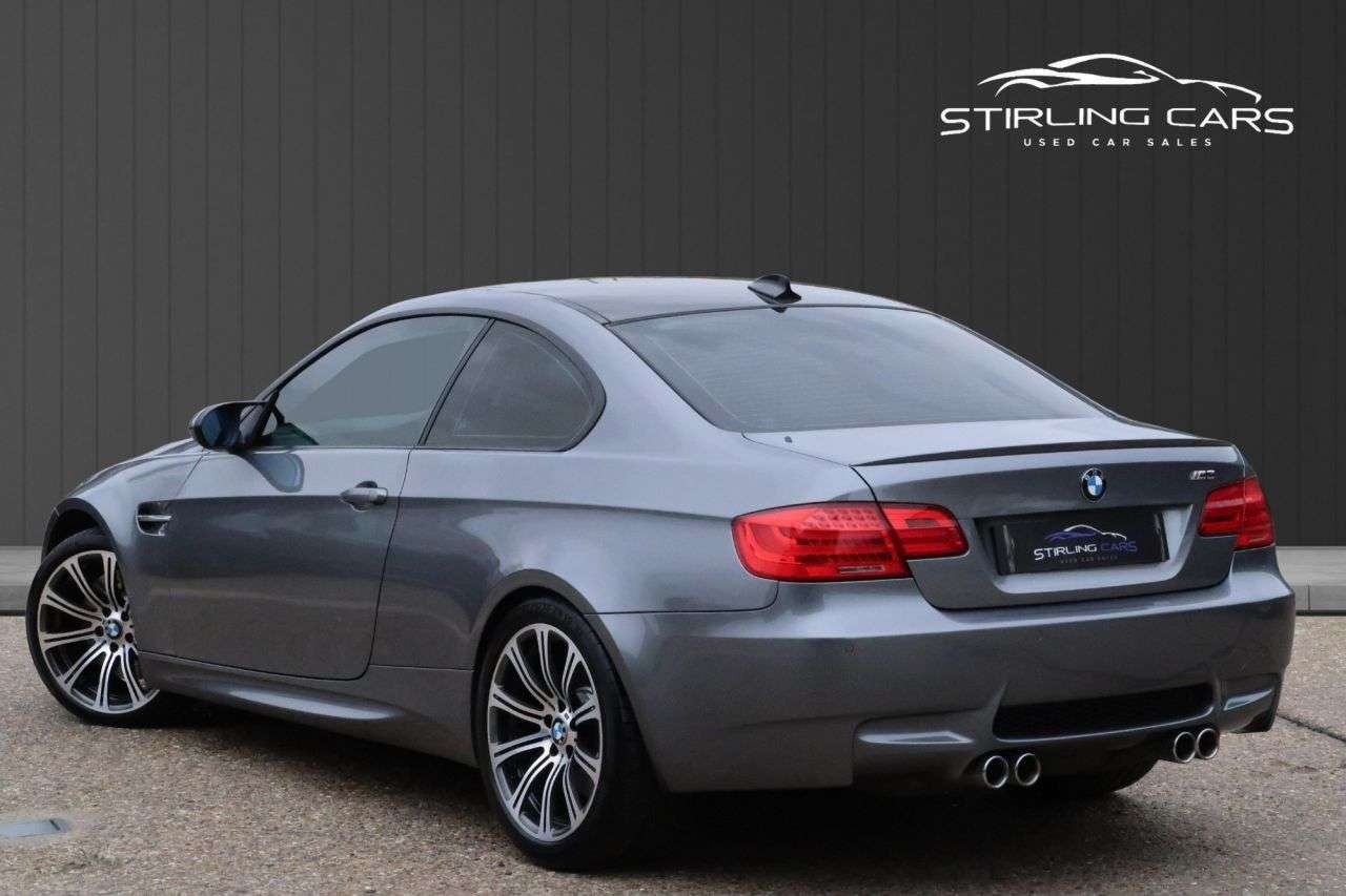 2011 BMW M3 2011 BMW M3