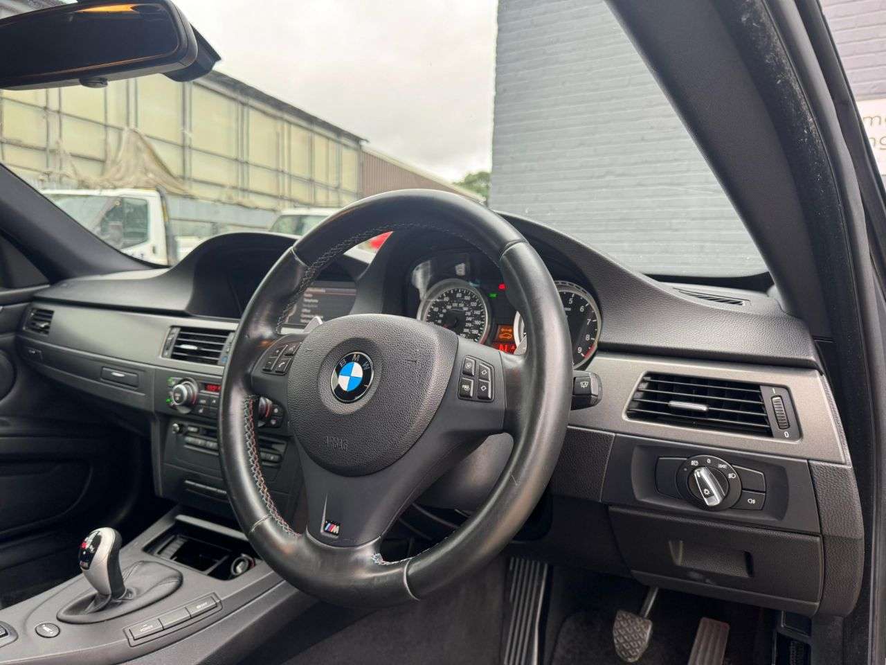 2011 BMW M3 2011 BMW M3