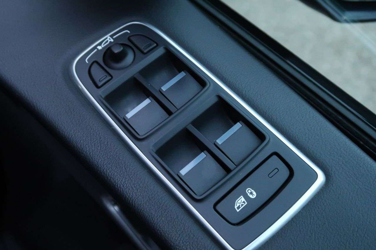 2018 JAGUAR F-PACE 2018 JAGUAR F-PACE