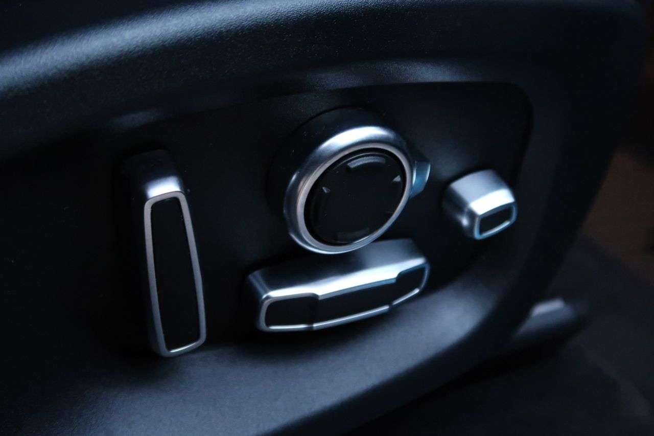 2018 JAGUAR F-PACE 2018 JAGUAR F-PACE