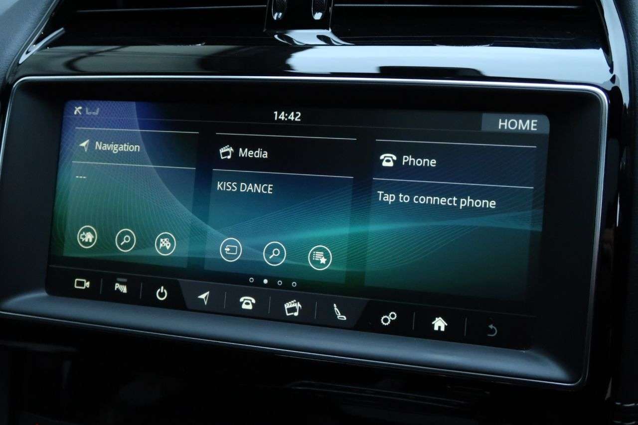 2018 JAGUAR F-PACE 2018 JAGUAR F-PACE