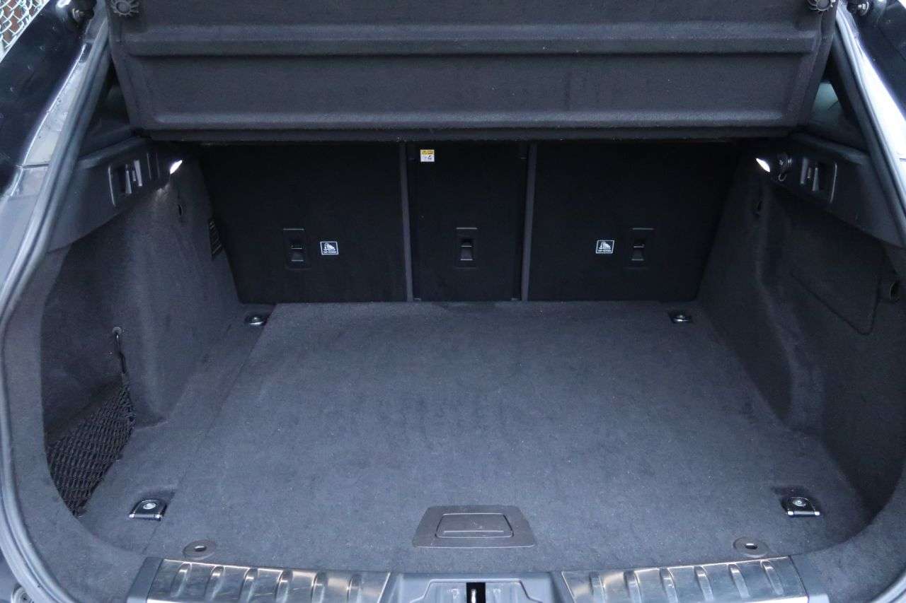 2018 JAGUAR F-PACE 2018 JAGUAR F-PACE